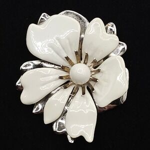 Vintage Sarah Coventry White Enamel Floral Brooch Silver Tone Dimensional Pin